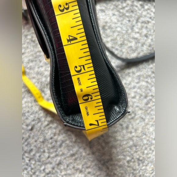 NWOT Anne Klein black and gold with animal print shoulder purse - Picture 11 of 13